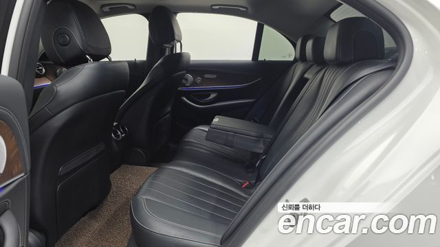 Mercedes-Benz E-Class (W213) E300 4MATIC Exclusive 2020 — фото 12