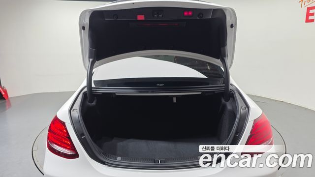 Mercedes-Benz E-Class (W213) E300 4MATIC Exclusive 2020 — фото 20
