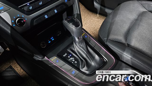 Hyundai Avante (AD) 1.6 GDI Value Plus 2018 — фото 9