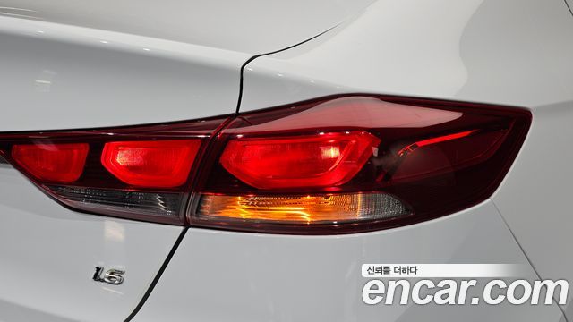 Hyundai Avante (AD) 1.6 GDI Value Plus 2018 — фото 23