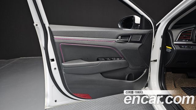 Hyundai Avante (AD) 1.6 GDI Value Plus 2018 — фото 24