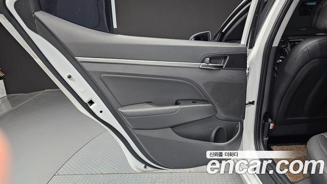 Hyundai Avante (AD) 1.6 GDI Value Plus 2018 — фото 25