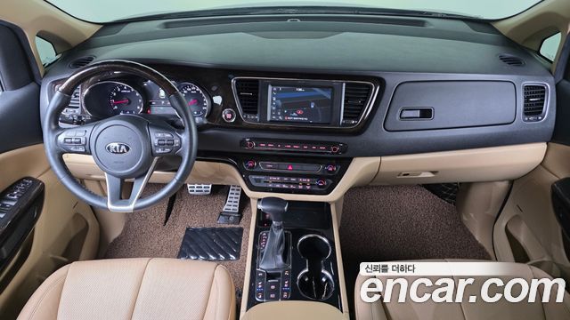 Kia Carnival Gasoline 7-Seater Limousine President 2019 — фото 7