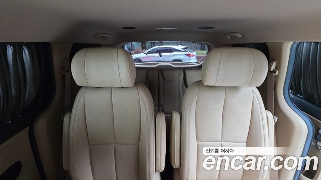 Kia Carnival Gasoline 7-Seater Limousine President 2019 — фото 19