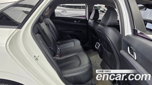 Kia K5 (III) 2.0 Prestige 2021 — фото 12