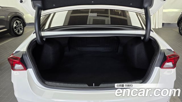 Kia K5 (III) 2.0 Prestige 2021 — фото 20