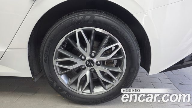 Kia K5 (III) 2.0 Prestige 2021 — фото 21