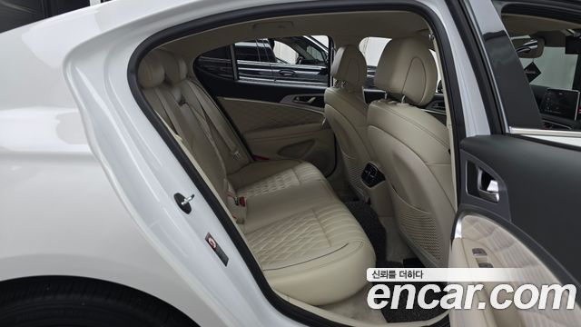 Genesis G70 2.0T Elite 2019 — фото 11