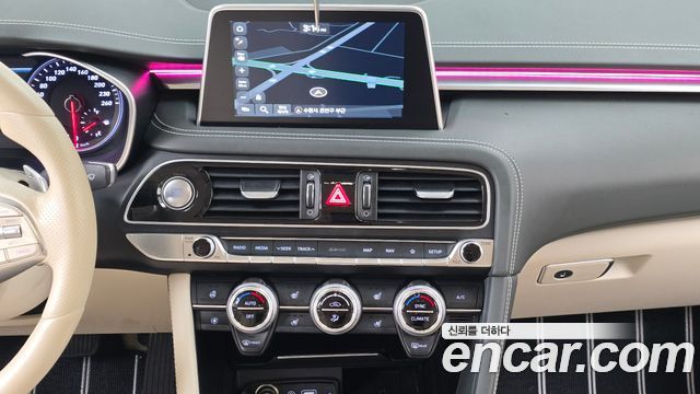 Genesis G70 2.0T Elite 2019 — фото 12