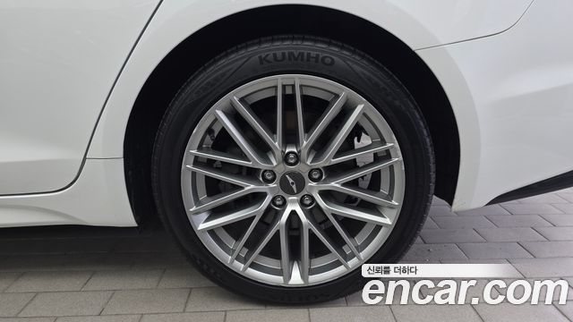 Genesis G70 2.0T Elite 2019 — фото 21