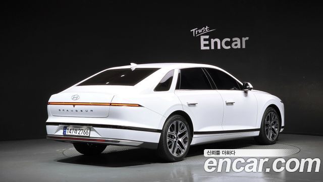 Hyundai Grandeur (GN7) 2,5 Gasoline 2WD Exclusive 2024 — фото 2