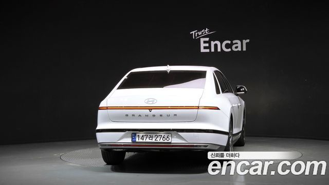 Hyundai Grandeur (GN7) 2,5 Gasoline 2WD Exclusive 2024 — фото 4