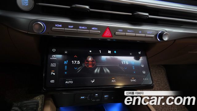 Hyundai Grandeur (GN7) 2,5 Gasoline 2WD Exclusive 2024 — фото 21