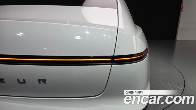 Hyundai Grandeur (GN7) 2,5 Gasoline 2WD Exclusive 2024 — фото 29