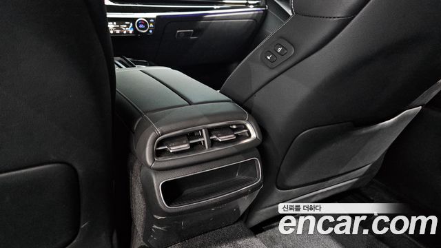 Genesis G80 (RG3) Gasoline 2.5 Turbo AWD 2022 — фото 33