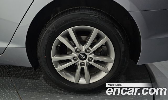 Hyundai Sonata (LF) LPI Modern 2015 — фото 21