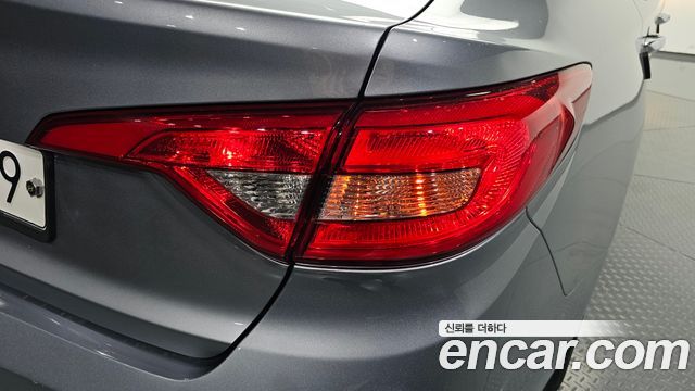 Hyundai Sonata (LF) LPI Modern 2015 — фото 23