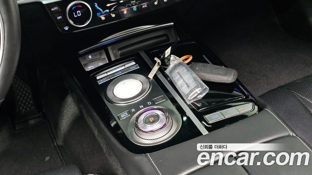 Genesis G80 (RG3) Gasoline 2.5 Turbo AWD 2021 — фото 9