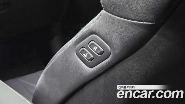 Genesis G80 (RG3) Gasoline 2.5 Turbo AWD 2021 — фото 29