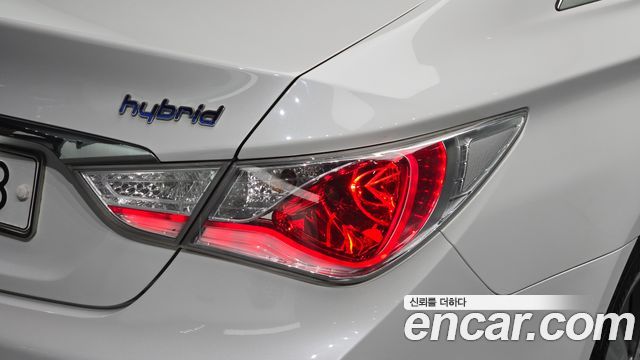 Hyundai Sonata Hybrid 2.0 Premier 2012 — фото 23