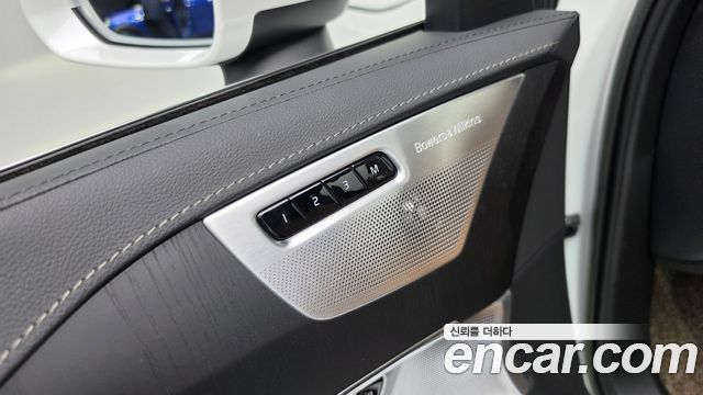 Volvo XC90 (II) B6 Ultimate Bright 2023 — фото 19