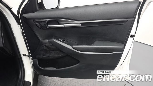 Kia Seltos Gasoline 1.6 Turbo 2WD Prestige 2023 — фото 24
