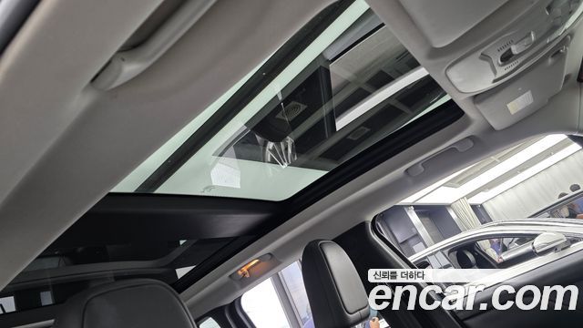 Jeep Renegade 2.4 Longitude High 2017 — фото 17