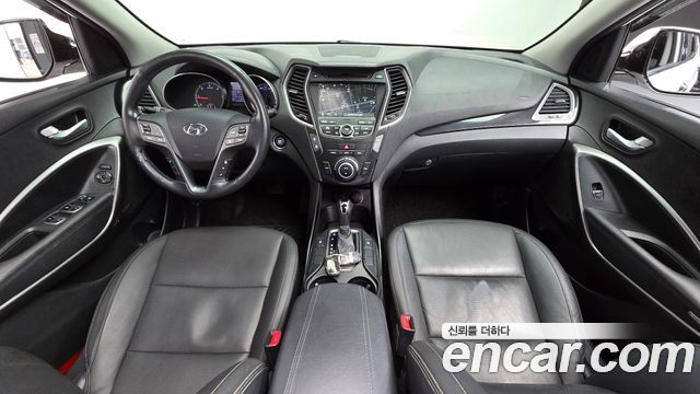 Hyundai Santa Fe (DM) Diesel(e-VGT) 2.0 4WD Premium 2015 — фото 7