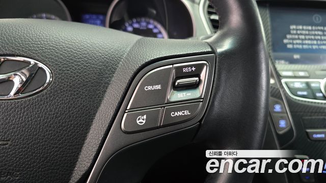 Hyundai Santa Fe (DM) Diesel(e-VGT) 2.0 4WD Premium 2015 — фото 20