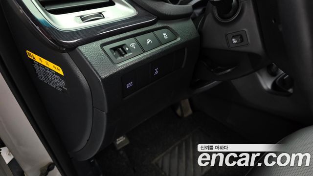 Hyundai Santa Fe (DM) Diesel(e-VGT) 2.0 4WD Premium 2015 — фото 24