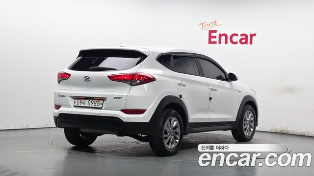 Hyundai Tucson Diesel 1.7 2WD Style 2016 — фото 2
