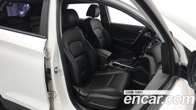 Hyundai Tucson Diesel 1.7 2WD Style 2016 — фото 26