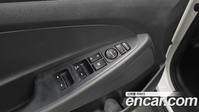 Hyundai Tucson Diesel 1.7 2WD Style 2016 — фото 27