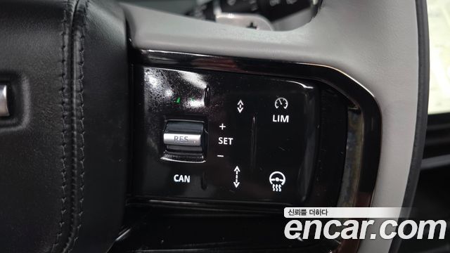 Land Rover Range Rover Velar 2.0 P400E Dynamic SE 2026 — фото 18