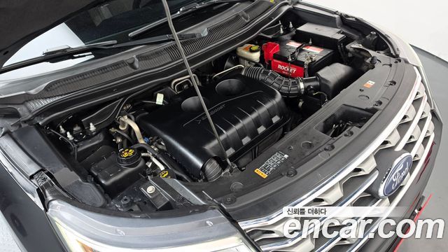 Ford Explorer 2.3 Limited 4WD 5th 2016 — фото 6