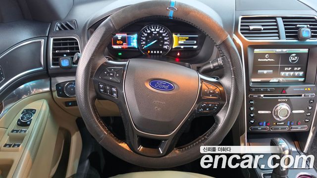Ford Explorer 2.3 Limited 4WD 5th 2016 — фото 13
