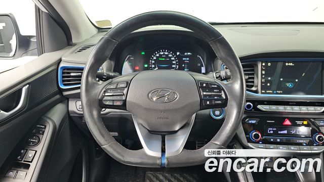 Hyundai Ioniq Hybrid Q 2016 — фото 15