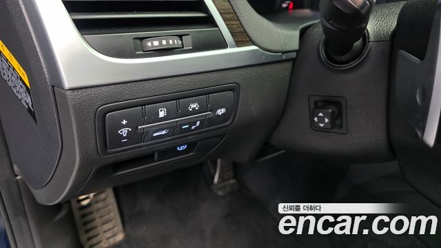 Genesis G80 3.3 GDI AWD Prestige 2018 — фото 17
