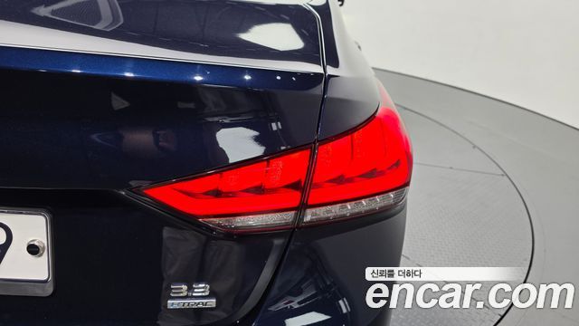 Genesis G80 3.3 GDI AWD Prestige 2018 — фото 23