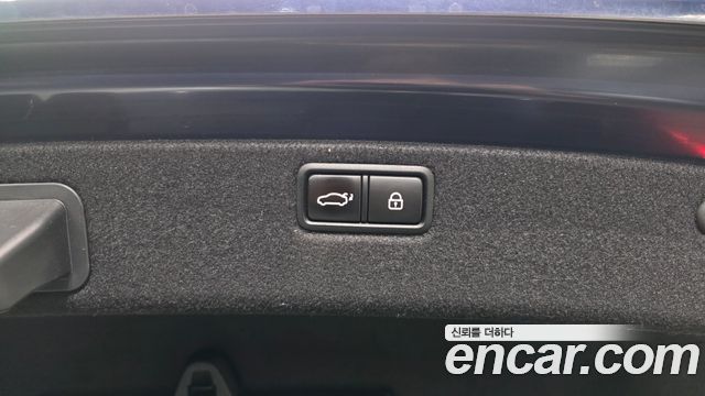 Genesis G80 3.3 GDI AWD Prestige 2018 — фото 33