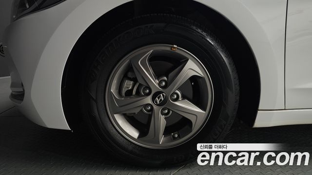 Hyundai Avante (AD) 1.6 GDI Smart 2017 — фото 5