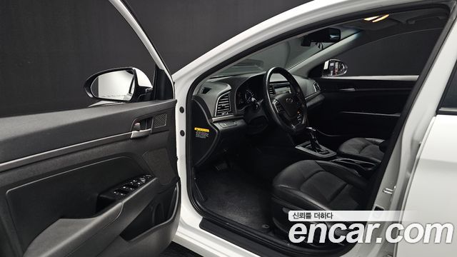 Hyundai Avante (AD) 1.6 GDI Smart 2017 — фото 10
