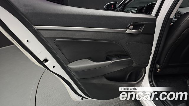 Hyundai Avante (AD) 1.6 GDI Smart 2017 — фото 25