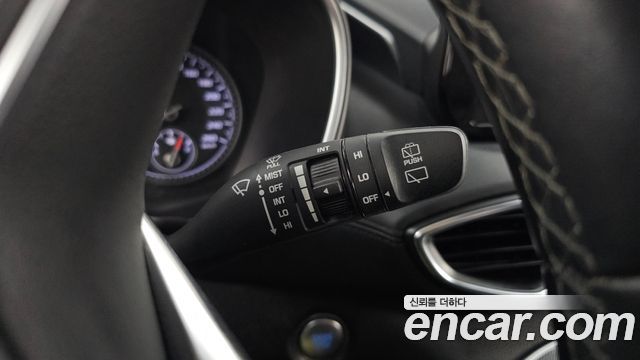 Hyundai Santa Fe Diesel 2.2 2WD Premium Choice 2021 — фото 28