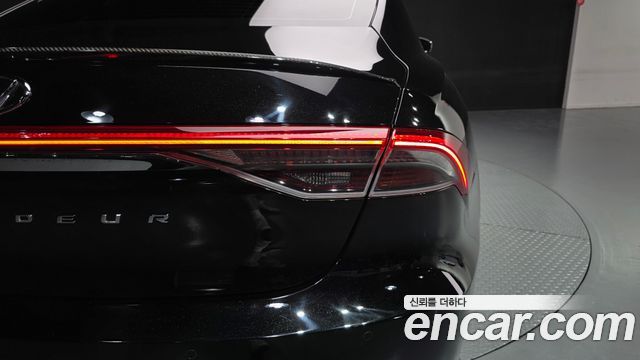 Hyundai Grandeur (IG) 3.3 Le Blanc 2023 — фото 29
