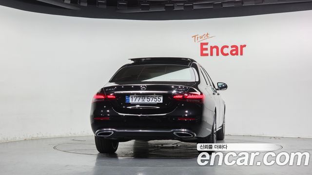 Mercedes-Benz E-Class (W213) E450 4MATIC Exclusive 2023 — фото 4