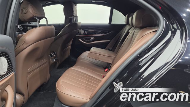 Mercedes-Benz E-Class (W213) E450 4MATIC Exclusive 2023 — фото 12
