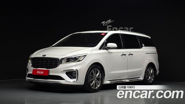 Kia Carnival 9-Seater Noblesse Special