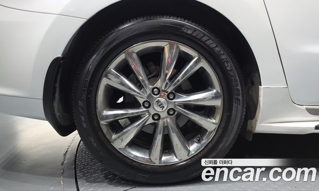 Kia Carnival 9-Seater Noblesse Special 2020 — фото 5