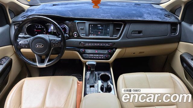 Kia Carnival 9-Seater Noblesse Special 2020 — фото 7